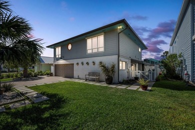 Beach Home For Sale in Rockport, Texas