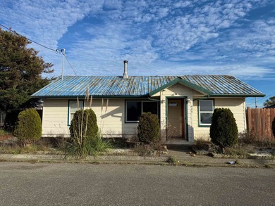 Beach Home For Sale in Crescent City, California