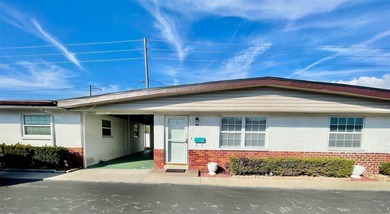 Beach Townhome/Townhouse For Sale in St. Petersburg, Florida