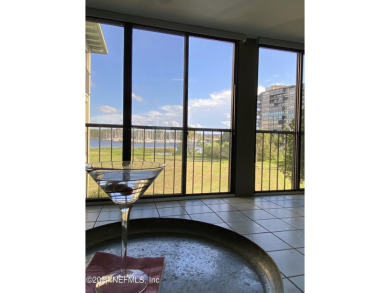 Beach Condo Sale Pending in Jacksonville, Florida