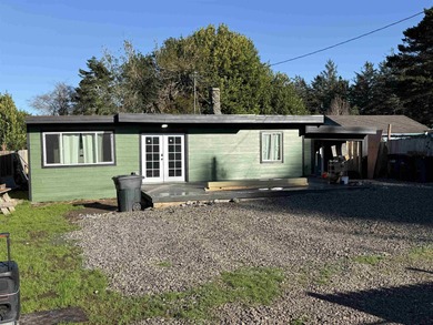 Beach Home For Sale in Crescent City, California