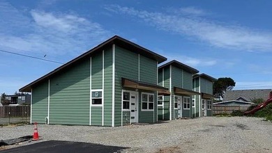 Beach Townhome/Townhouse For Sale in Crescent City, California