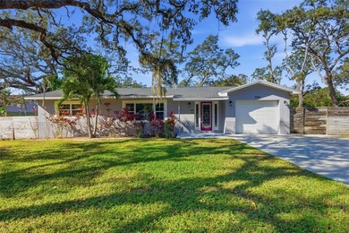 Beach Home For Sale in St. Petersburg, Florida