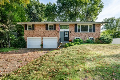 Beach Home Active Under Contract in Stevensville, Michigan