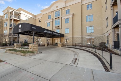 Beach Condo For Sale in Milwaukee, Wisconsin