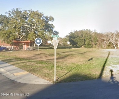 Beach Lot For Sale in Biloxi, Mississippi