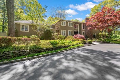 Beach Home For Sale in Oyster Bay, New York