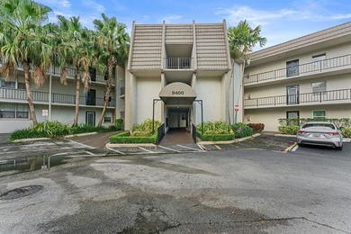 Beach Condo For Sale in Tamarac, Florida