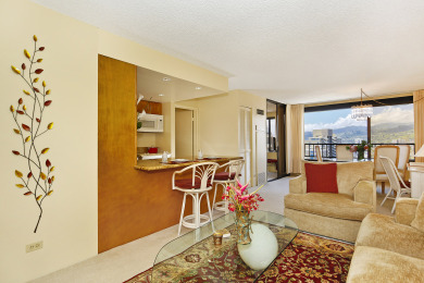 Vacation Rental Beach Condo in Honolulu, Hawaii
