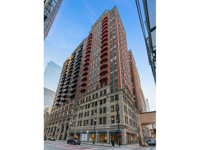 Beach Condo For Sale in Chicago, Illinois