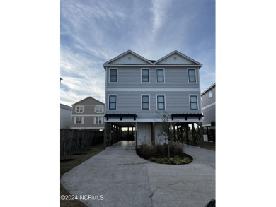 Beach Townhome/Townhouse Sale Pending in Surf City, North Carolina