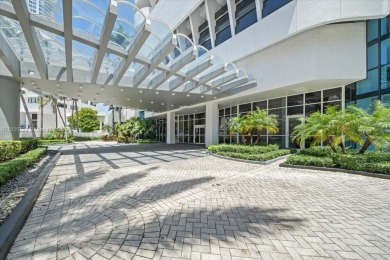 Beach Condo For Sale in Miami Beach, Florida
