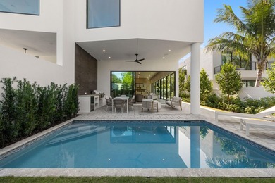 Beach Townhome/Townhouse For Sale in Delray Beach, Florida