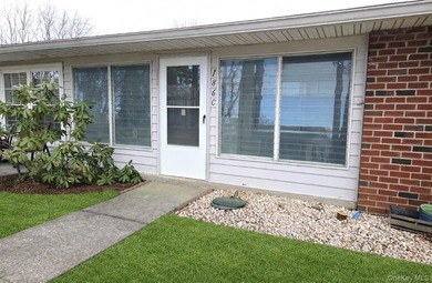 Beach Condo For Sale in Ridge, New York