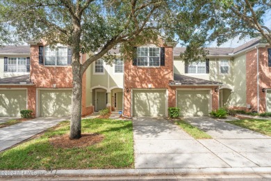 Beach Townhome/Townhouse For Sale in Jacksonville, Florida