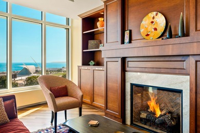 Beach Condo For Sale in Milwaukee, Wisconsin