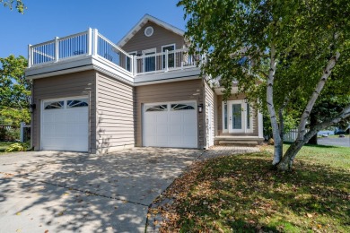 Beach Home For Sale in Saint Joseph, Michigan