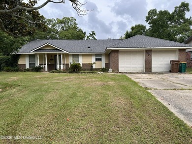 Beach Home Sale Pending in Biloxi, Mississippi