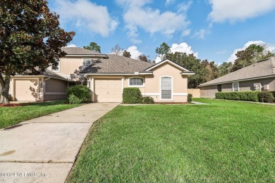 Beach Townhome/Townhouse For Sale in Fleming Island, Florida