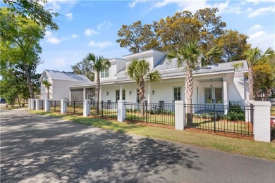 Beach Home For Sale in Saint Simons, Georgia