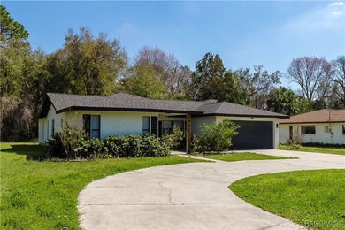 Beach Home For Sale in Crystal River, Florida