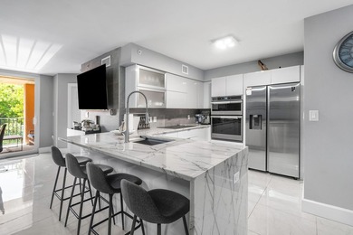 Beach Condo For Sale in Hypoluxo, Florida