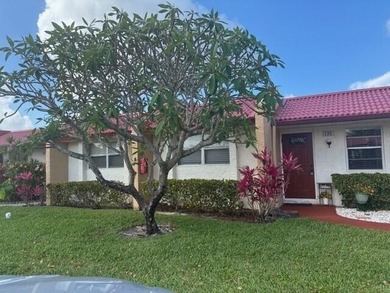 Beach Condo For Sale in West Palm Beach, Florida