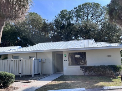 Beach Condo Sale Pending in Crystal River, Florida