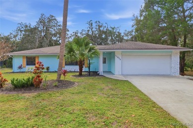 Beach Home For Sale in Homosassa, Florida