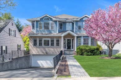 Beach Home Sale Pending in Port Washington, New York