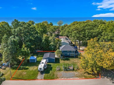 Beach Home Active Under Contract in Ludington, Michigan