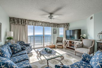 Beautifully decorated oceanfront Resort + Free Attraction - Beach Vacation Rentals in North Myrtle Beach, South Carolina on Beachhouse.com