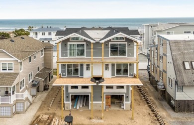 Beach Townhome/Townhouse For Sale in Sea Isle City, New Jersey