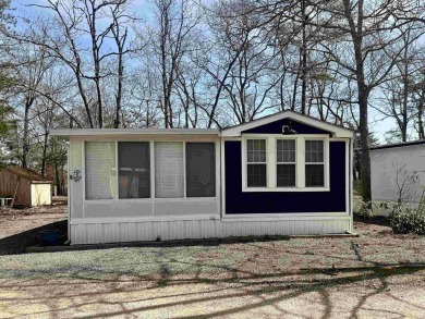Beach Home For Sale in Marmora, New Jersey
