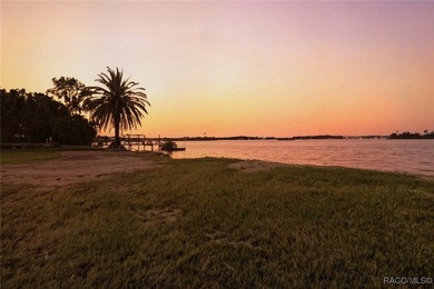 Beach Lot For Sale in Crystal River, Florida