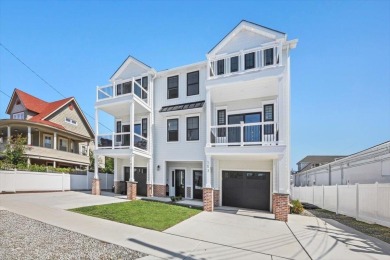 Beach Townhome/Townhouse For Sale in Wildwood Crest, New Jersey