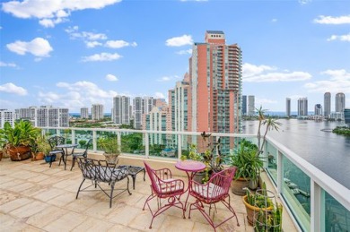 Beach Condo For Sale in Aventura, Florida