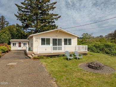 Beach Home For Sale in Neotsu, Oregon