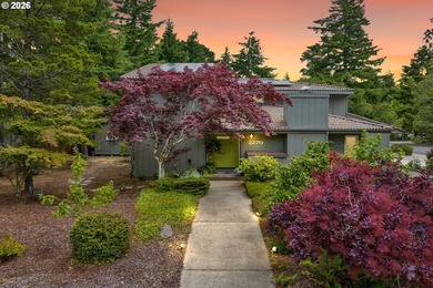 Beach Home For Sale in Florence, Oregon