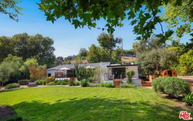 Beach Home For Sale in Malibu, California