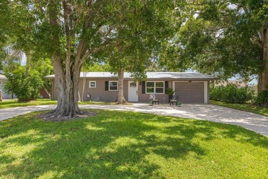 Beach Home For Sale in Port Saint Lucie, Florida