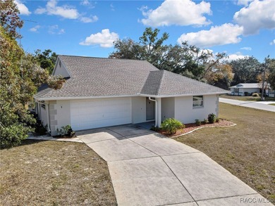 Beach Home For Sale in Homosassa, Florida