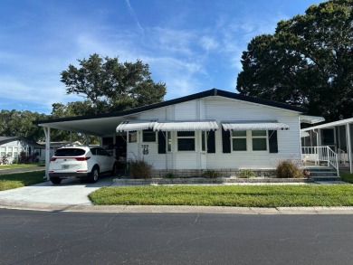 Beach Home For Sale in Palm Harbor, Florida