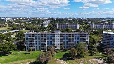 Beach Condo For Sale in Pompano Beach, Florida