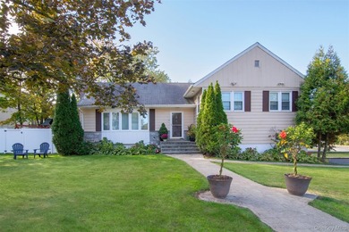 Beach Home Sale Pending in New Rochelle, New York