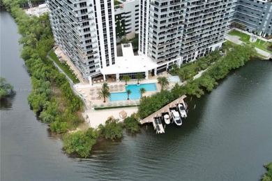 Beach Condo For Sale in North Miami Beach, Florida