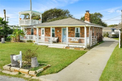 Beach Home For Sale in Rockport, Texas