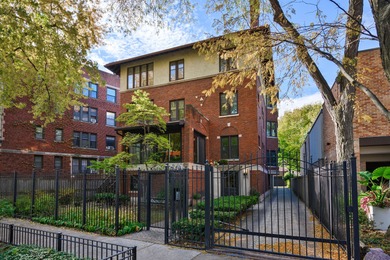 Beach Condo Active Under Contract in Chicago, Illinois