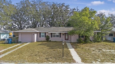 Beach Home Sale Pending in Spring Hill, Florida