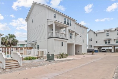 Beach Townhome/Townhouse For Sale in Port Aransas, Texas